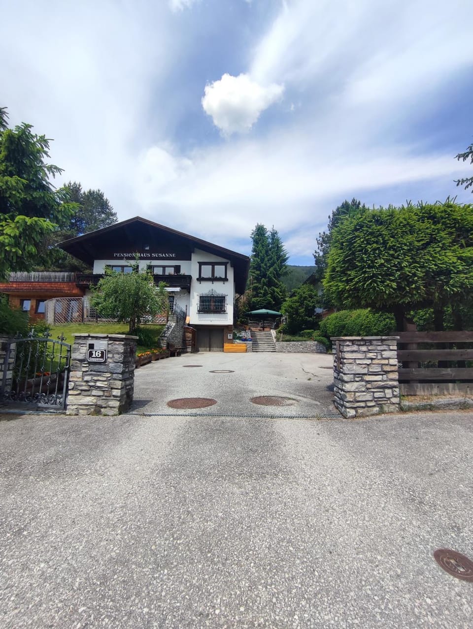 Property building, Facade/entrance, Summer