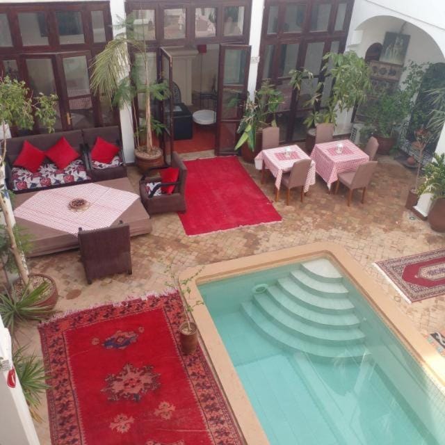 Property building, Restaurant/places to eat, Swimming pool, Breakfast