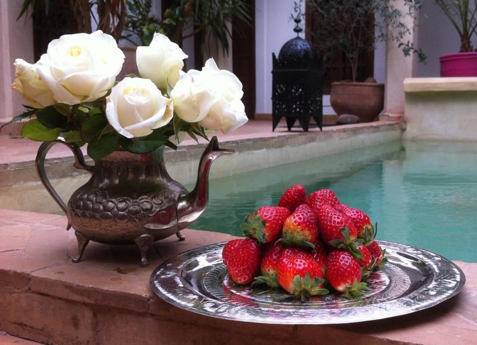 Property building, Restaurant/places to eat, Swimming pool, Breakfast
