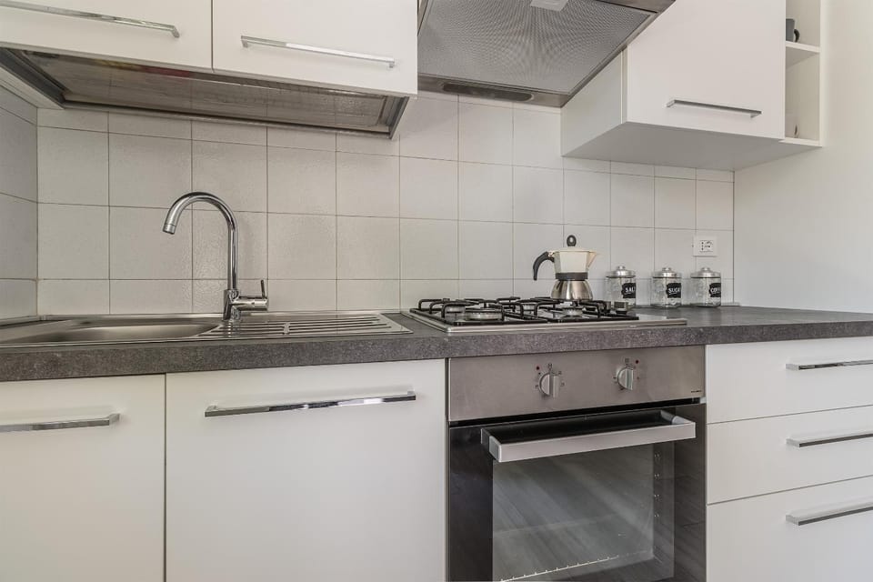 Kitchen or kitchenette, kitchen
