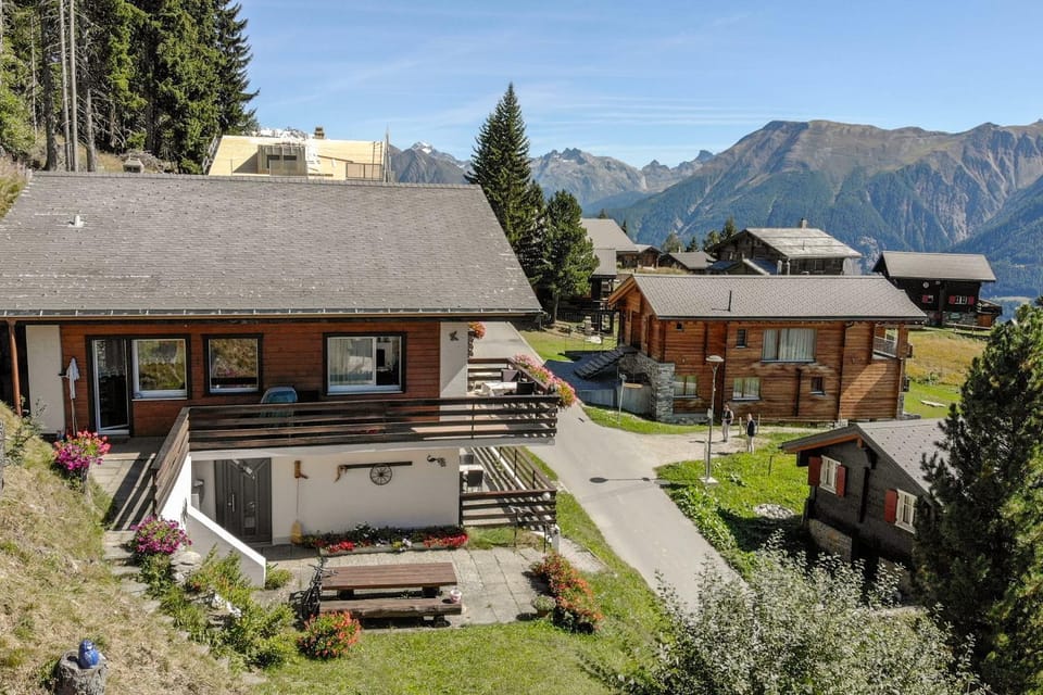 Waldesrand Matterhorn Apartment in Canton of Valais