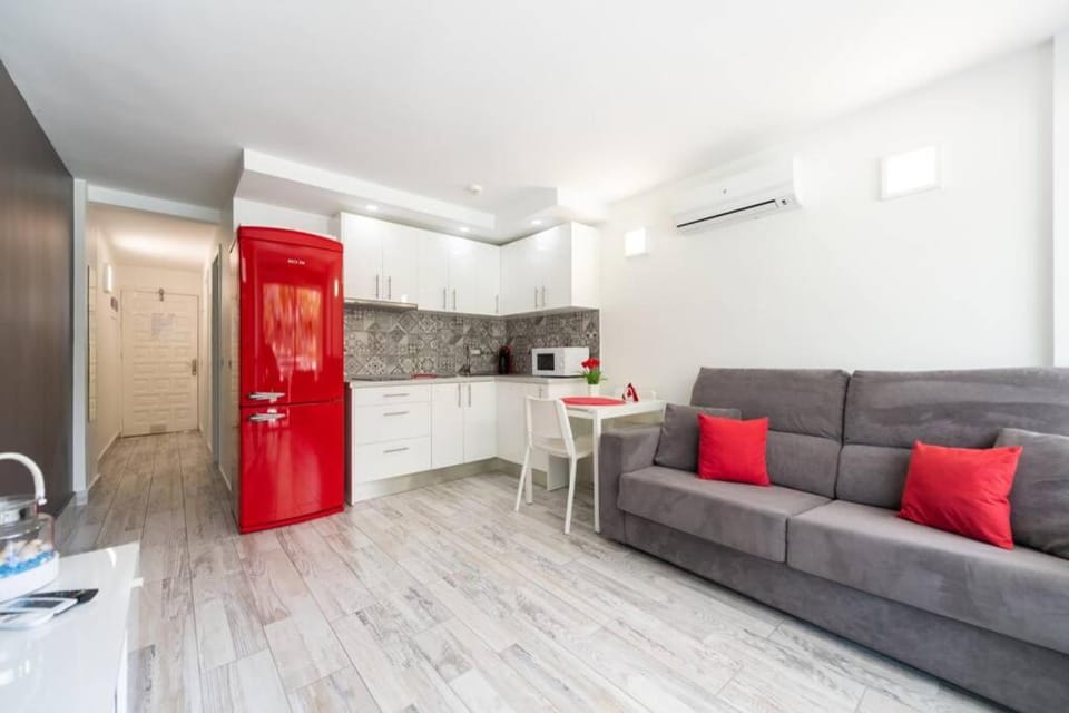 Luxury apt 1 MINUTE from the Beach of the Dunes Apartment in Maspalomas