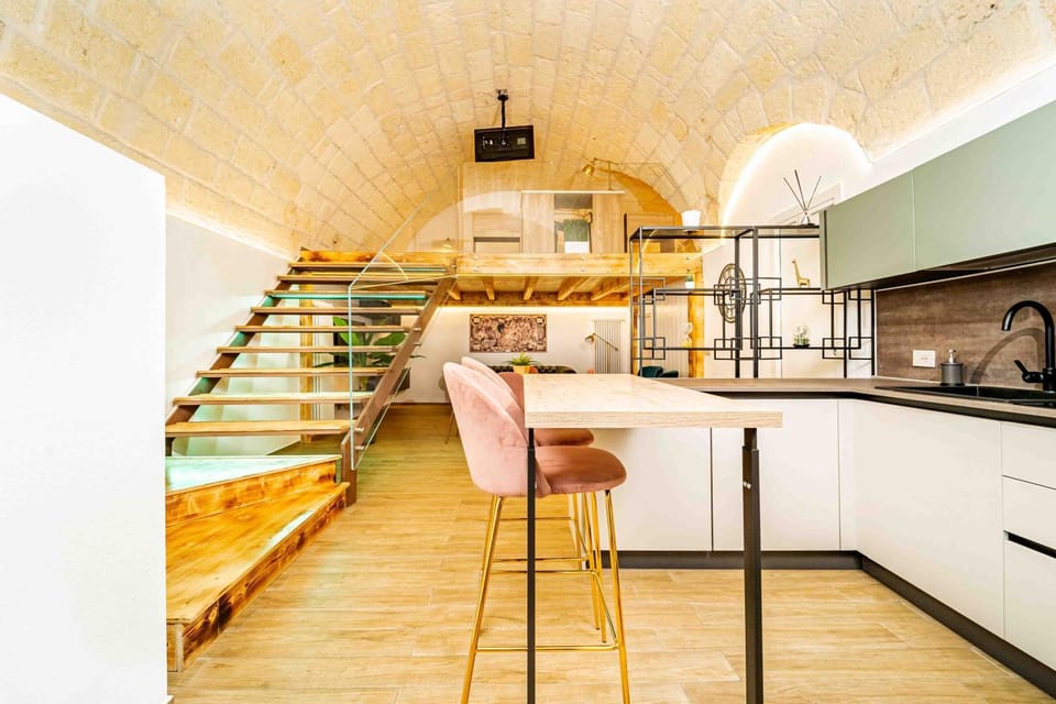 View (from property/room), Kitchen or kitchenette, Living room, Dining area, minibar, pet friendly