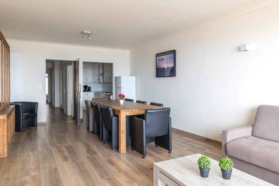 TV and multimedia, Kitchen or kitchenette, Dining area