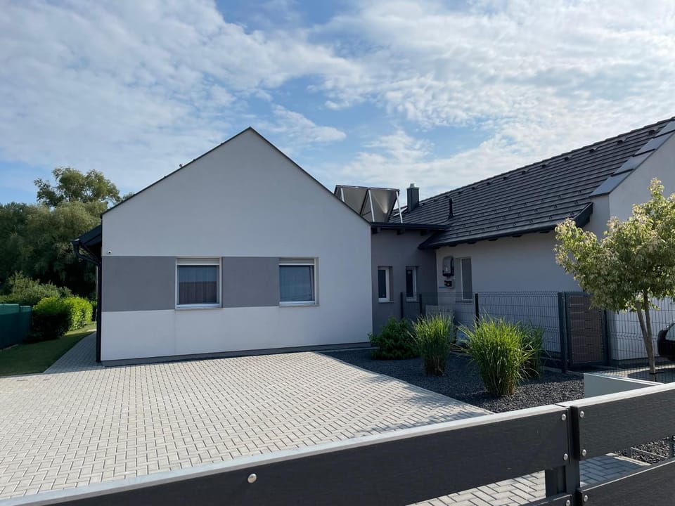 RoyalHill Apartman Apartment in Hungary