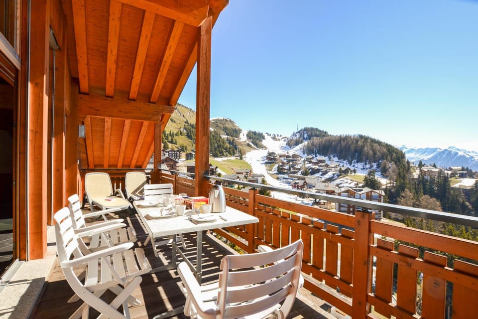 Casa Arturo Penthouse Apartment in Canton of Valais