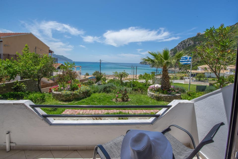 Balcony/Terrace, Garden view, Sea view