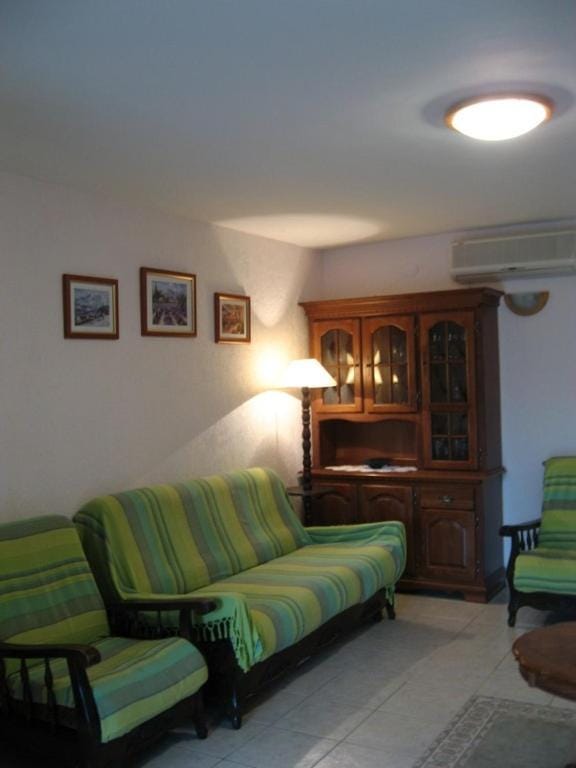 Communal lounge/ TV room, Living room