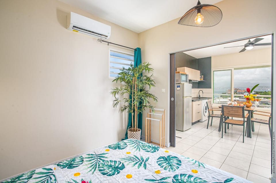 Bed, Photo of the whole room, Bedroom, air conditioner, air conditioner