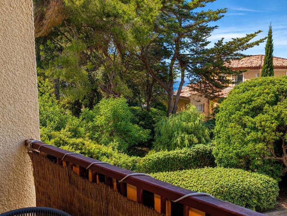 Balcony/Terrace, Garden view, Sea view