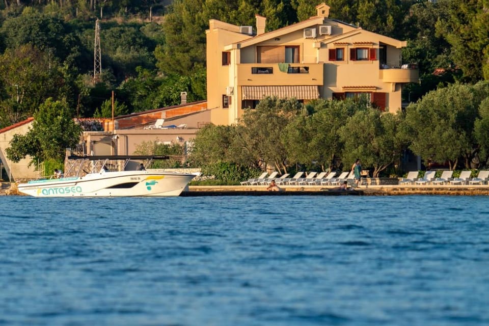 Property building, Sea view