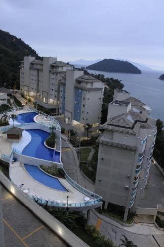 Apartamento com cobertura em Porto Real Suítes Apartment in Mangaratiba