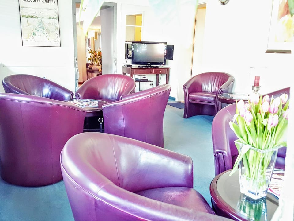 Lobby or reception, Seating area