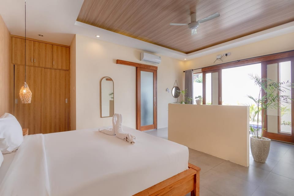 KIKI VILLAGE BATHTUB Villa in North Kuta