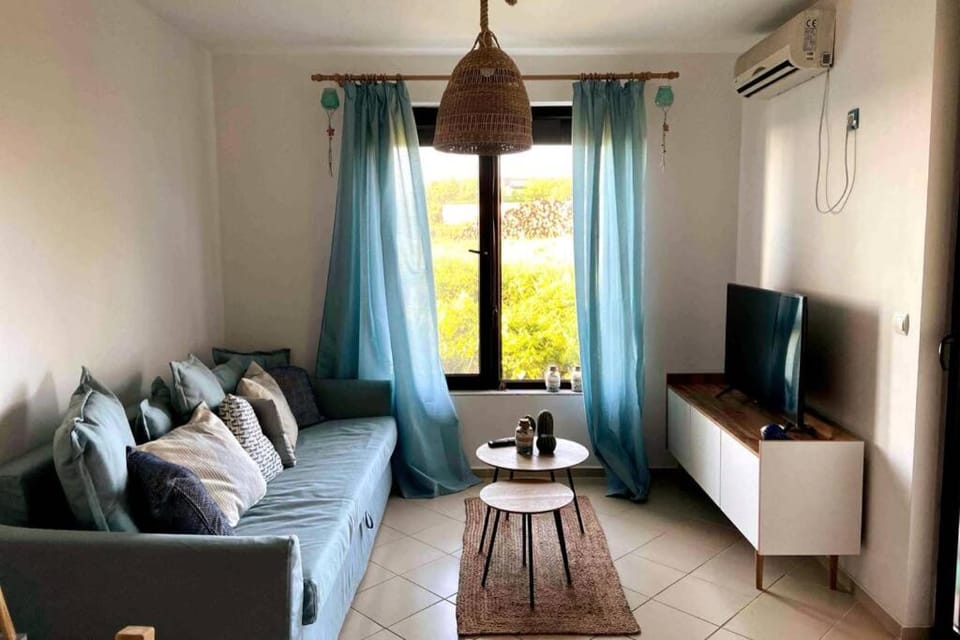 Seaview dreamy apartment with a pool and garden Apartment in Burgas Province