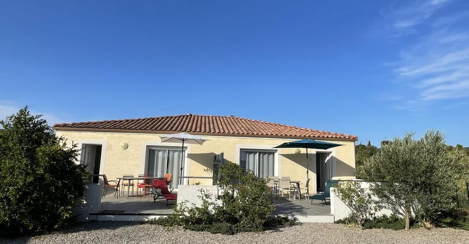 Val des Bruyères - l'Olivier gîte tout confort dans un village typique près de Pézenas House in Occitanie