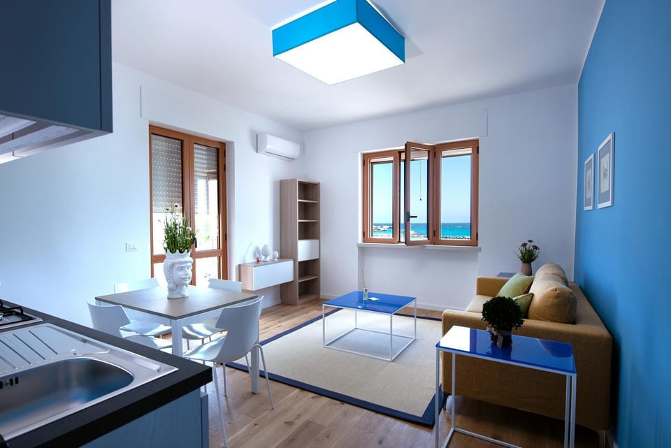 Living room, Photo of the whole room