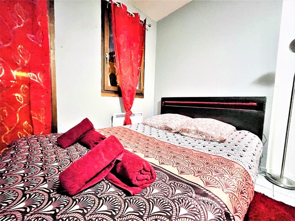 Le Red Escape à 15min du centre avec parking privé gratuit Apartment in Annecy