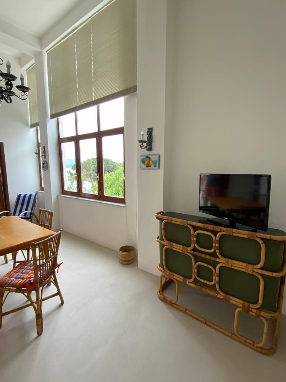 Communal lounge/ TV room, Living room, Dining area
