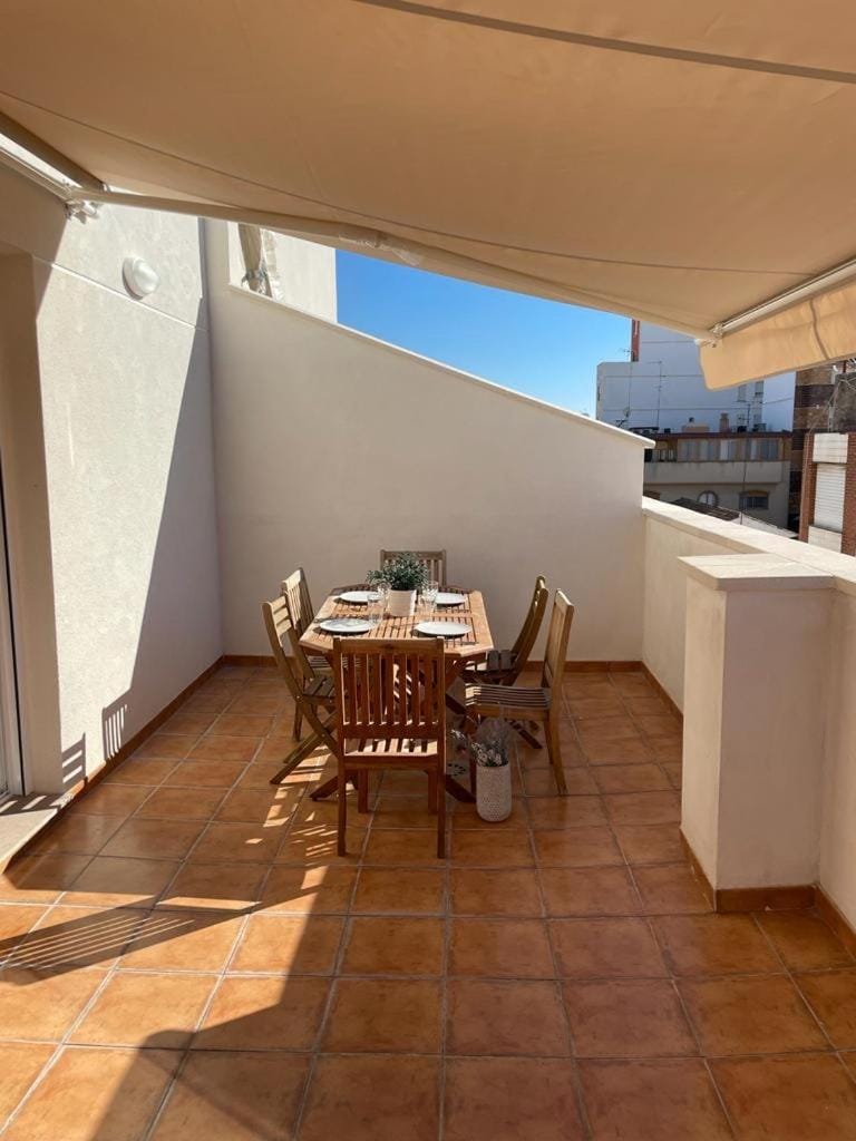Balcony/Terrace, Dining area