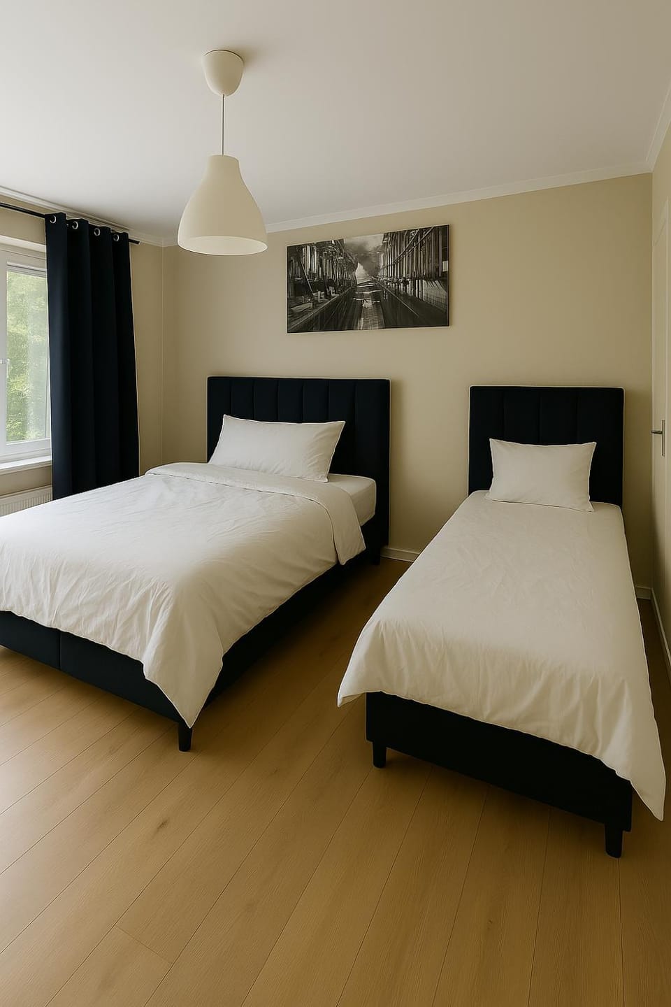 Bed, Photo of the whole room, Bedroom