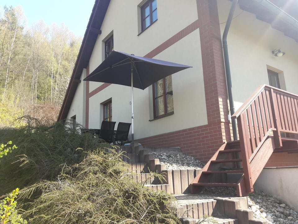 Apartmán V hájích Malá Skála Apartment in Lower Silesian Voivodeship