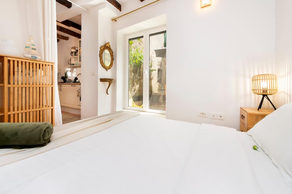 Studio Wishing Well Garden Apartment in Rovinj