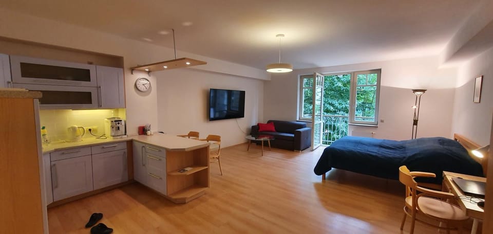 Living room, Breakfast