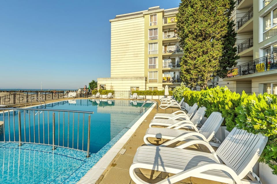 Феста Поморие първа линия Apartment in Pomorie