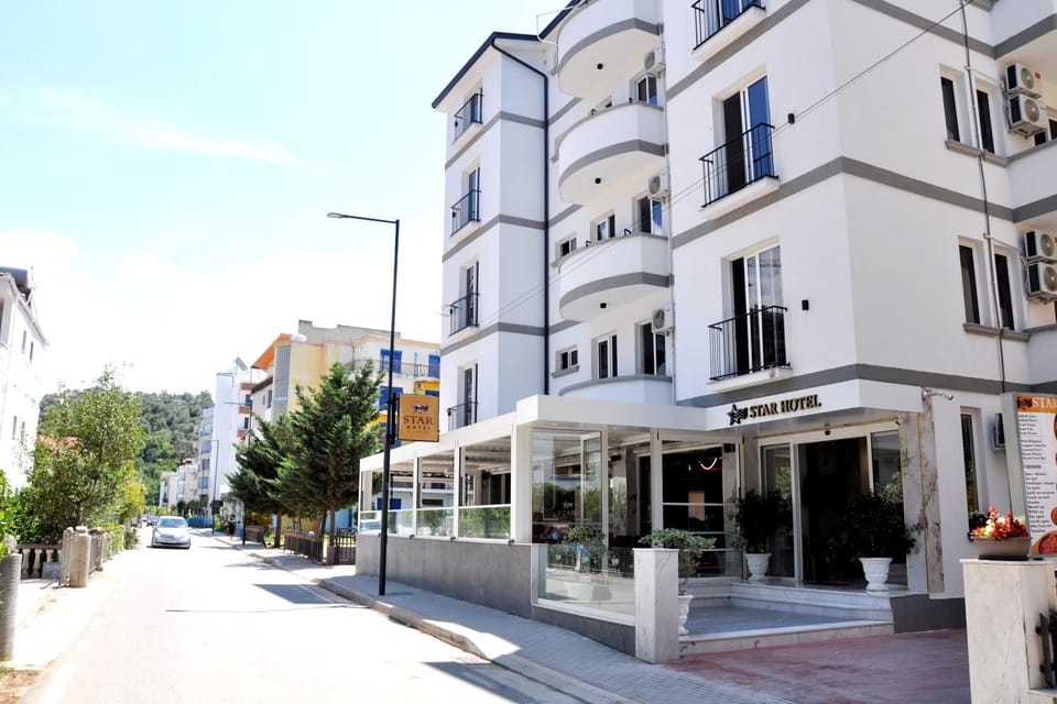 City view, Street view, Location
