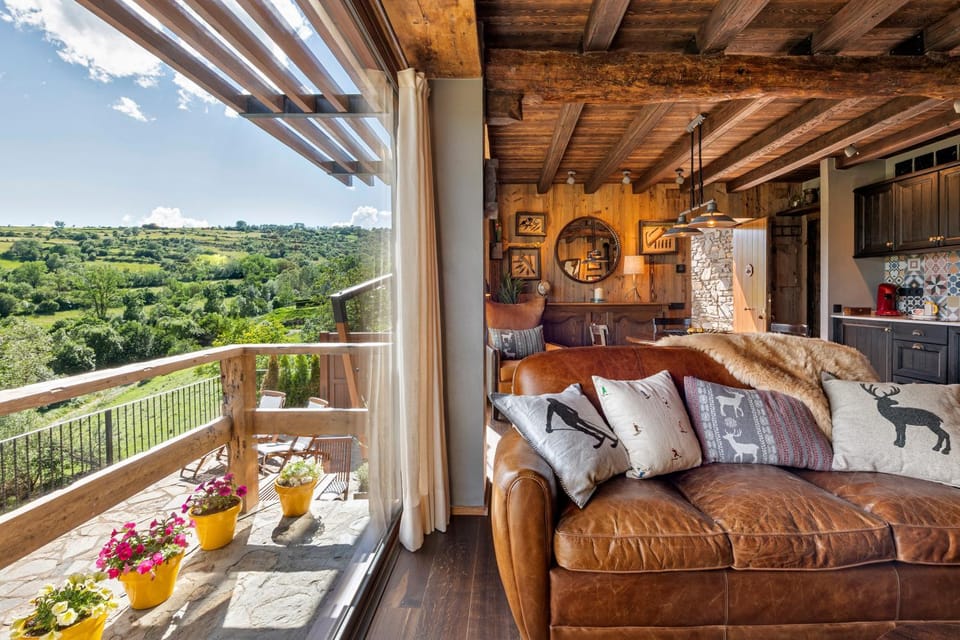 Living room, Mountain view, Mountain view
