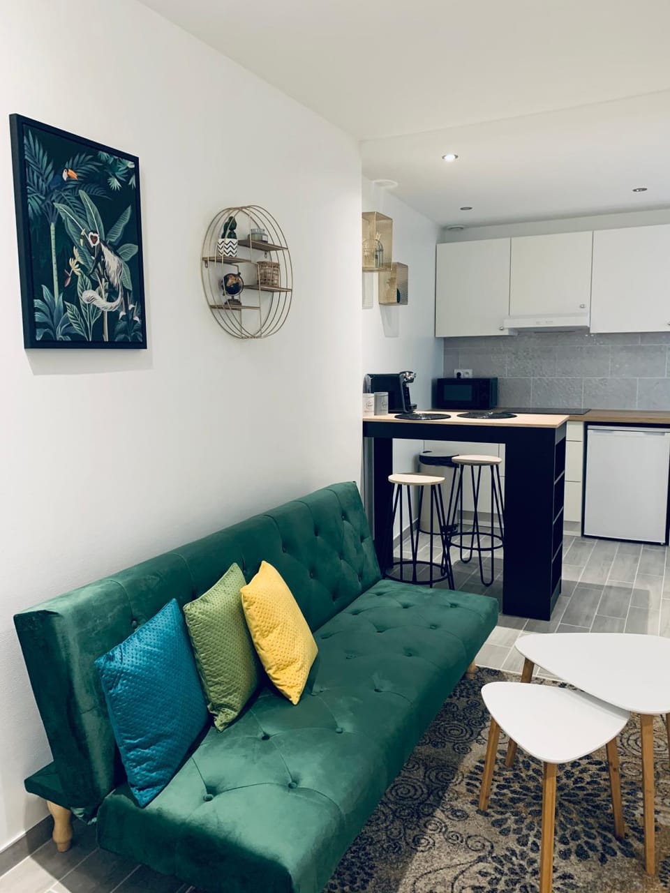 Lounge or bar