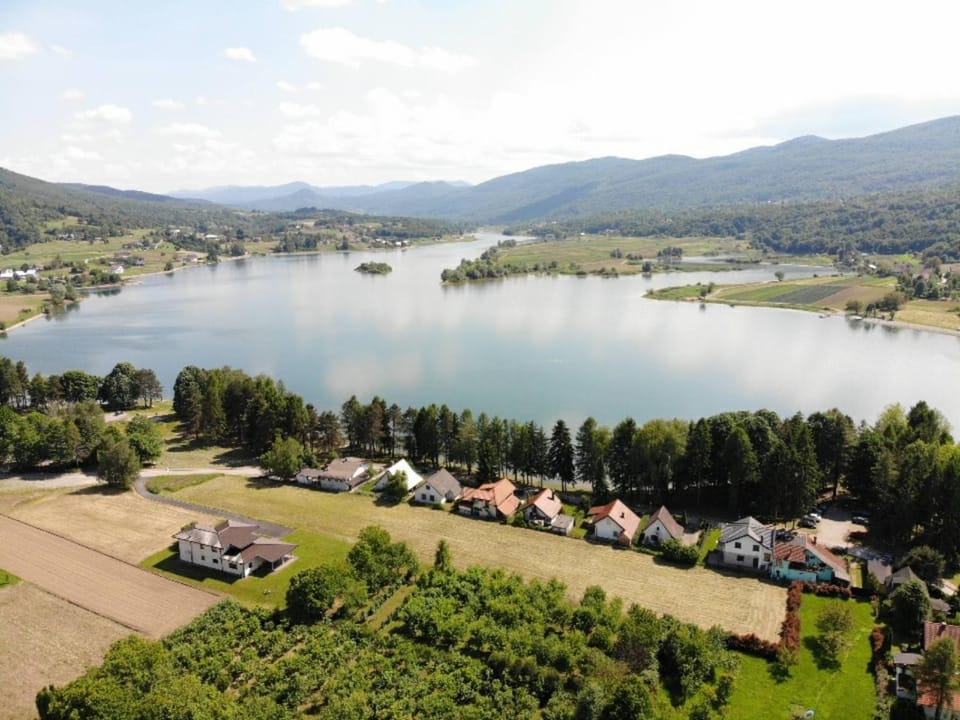 Vila Kosjenka on lake Sabljaci House in Primorje-Gorski Kotar County