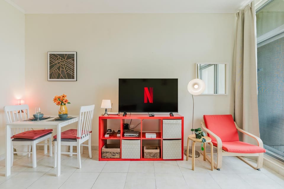TV and multimedia, Dining area