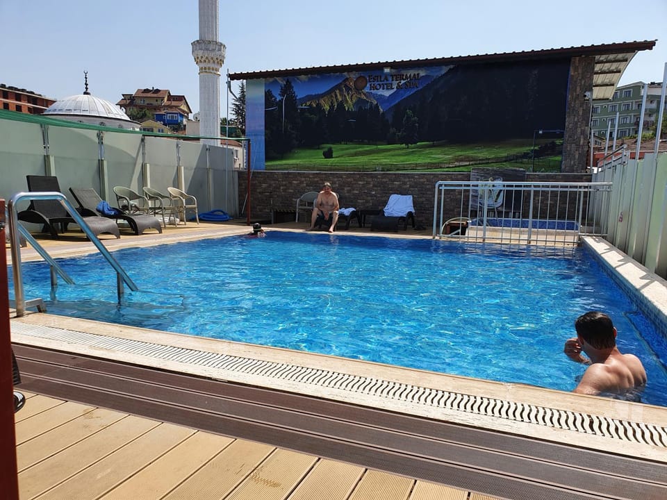 Swimming pool, Swimming pool