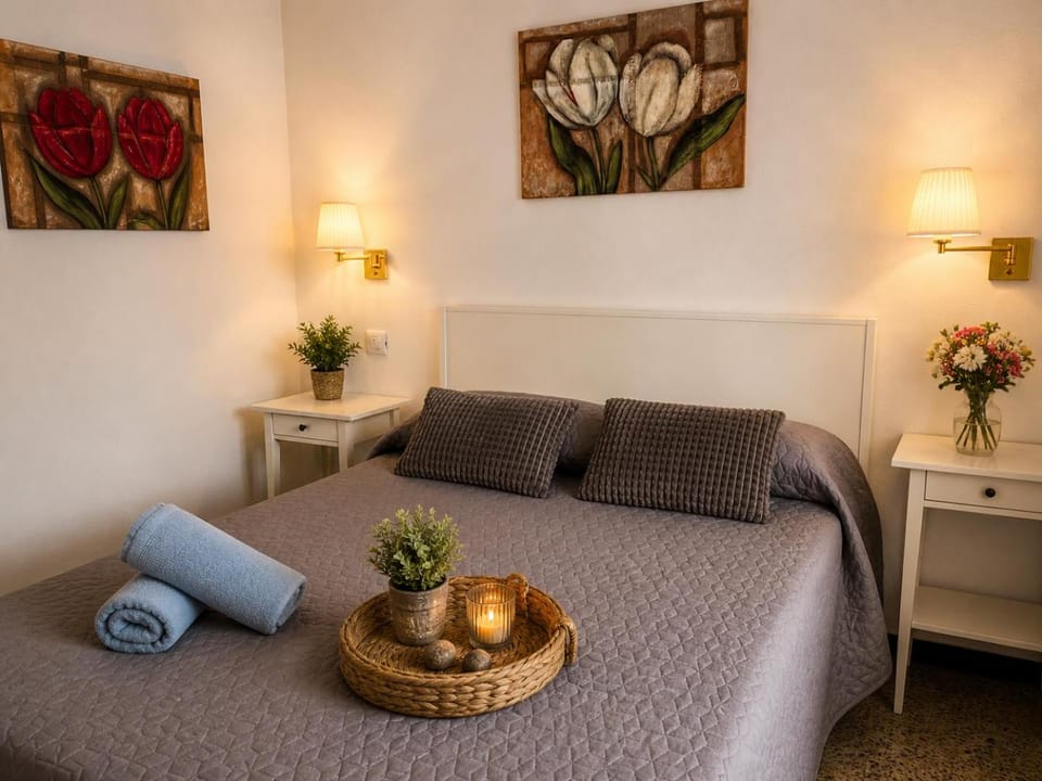 Bed, Bedroom