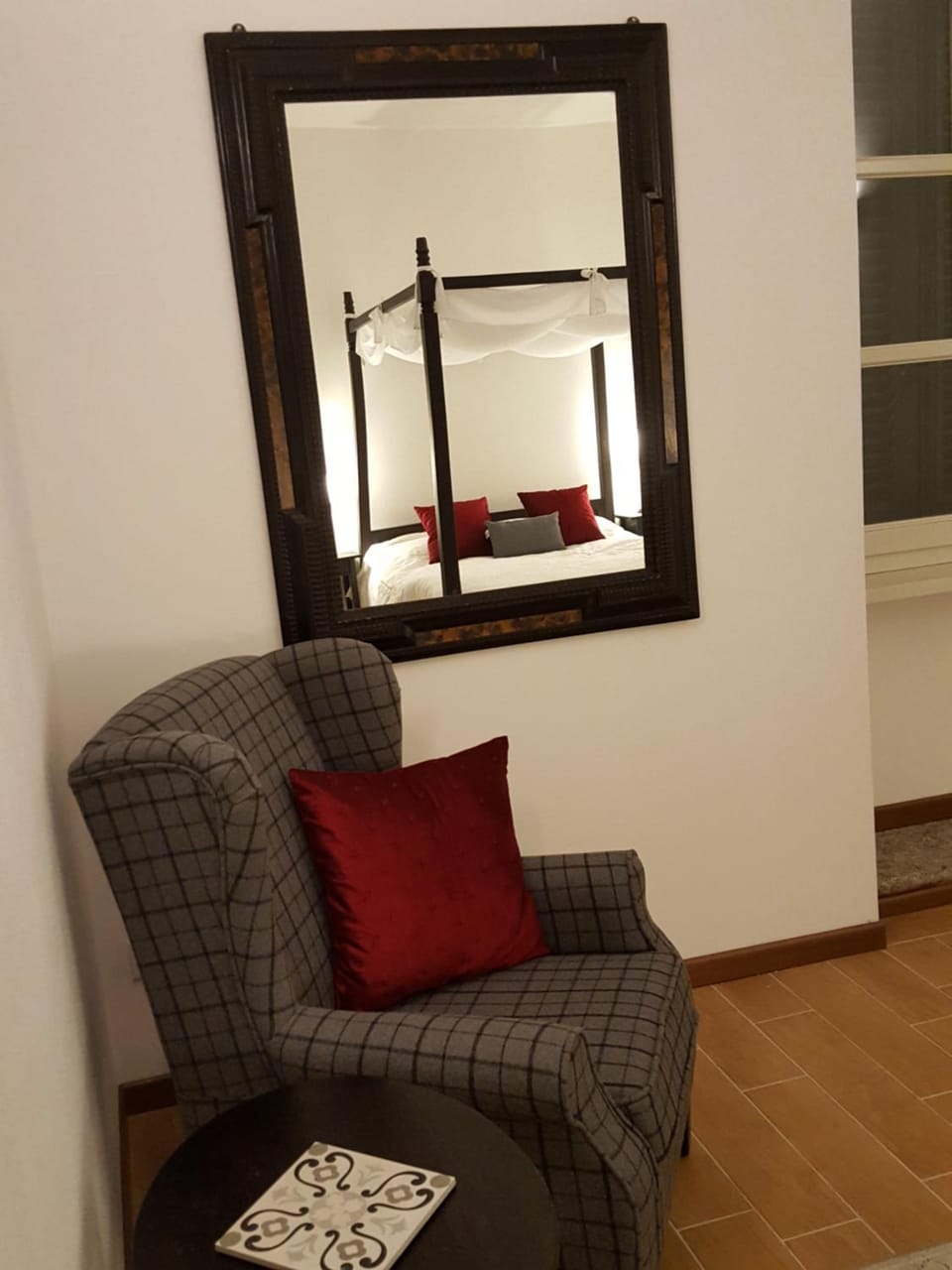 Decorative detail, Bedroom
