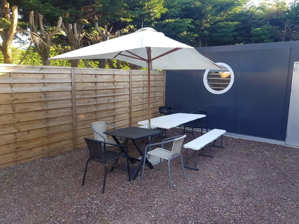 BBQ facilities, Garden, Balcony/Terrace