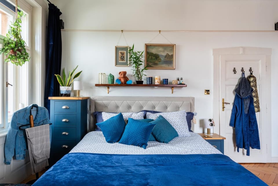 Bed, Bedroom