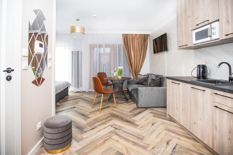 Kitchen or kitchenette, Living room, Bedroom