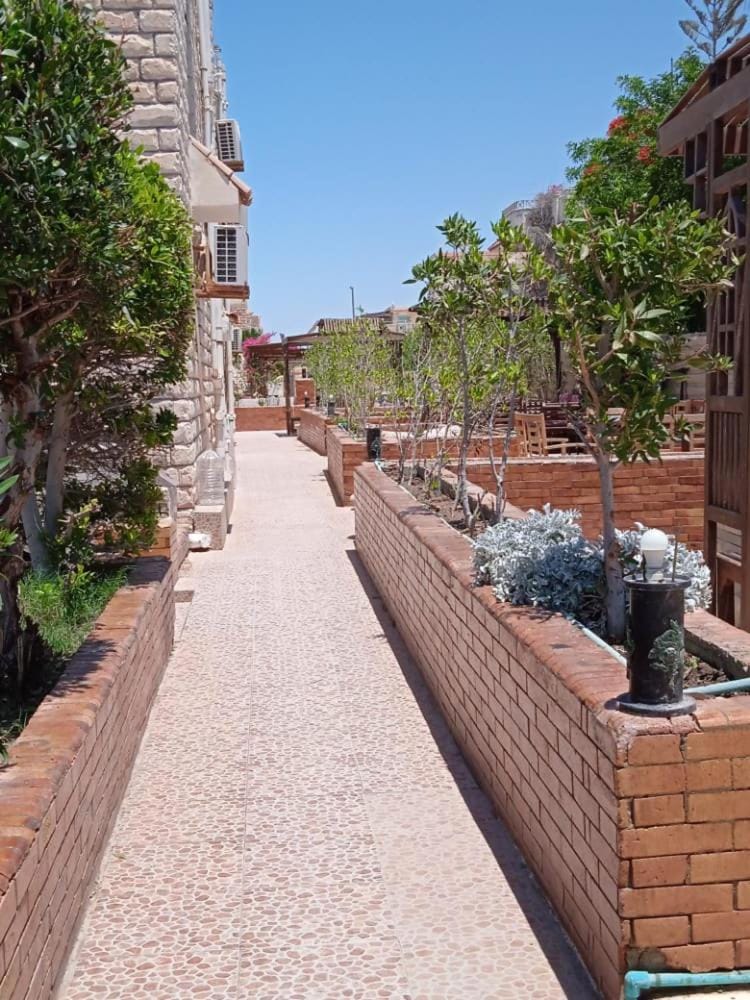 6B Basement chalet 114 4 beds 2 bathrooms on the pool green beach Apartment in Egypt