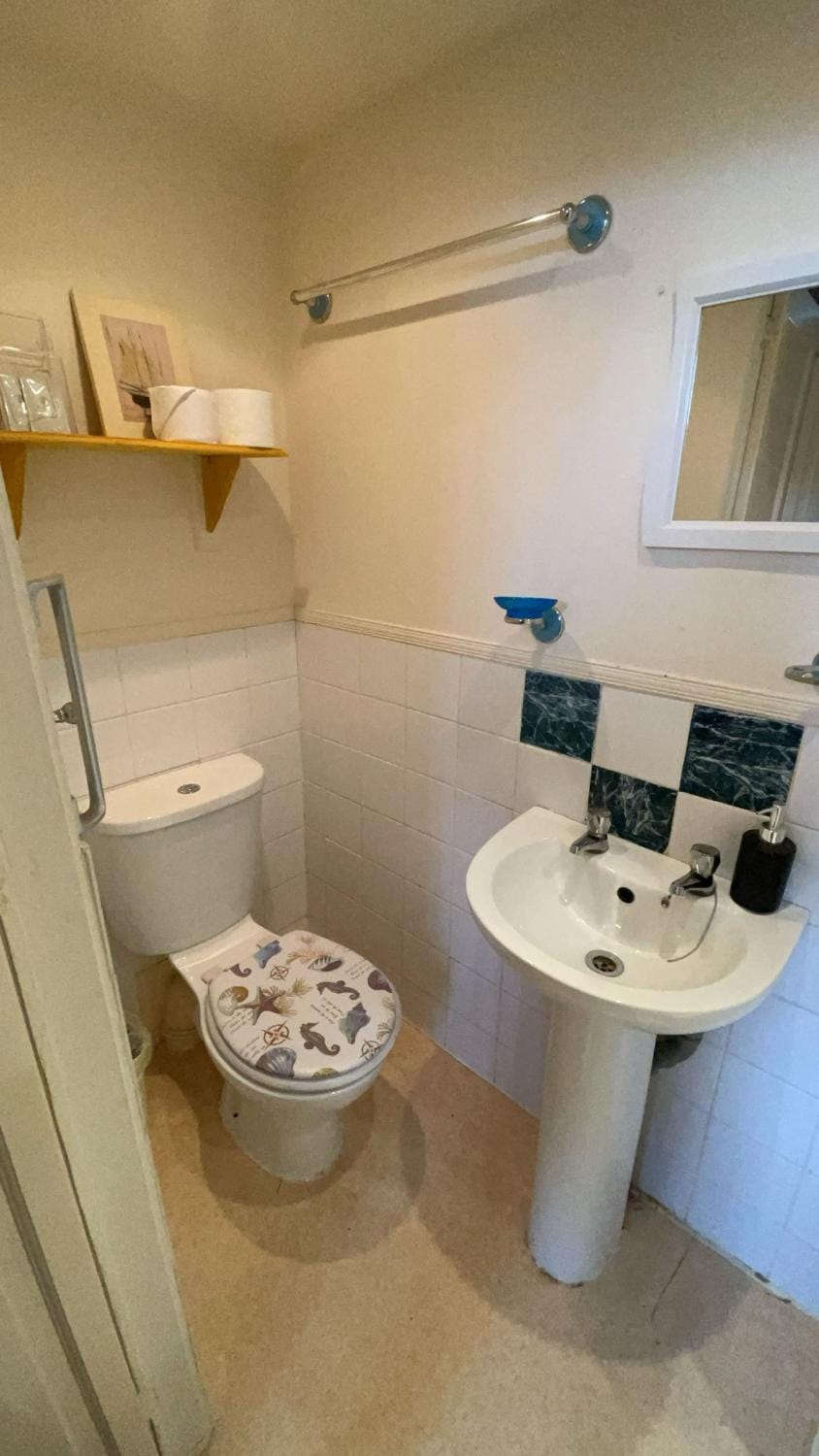 Toilet, Bathroom
