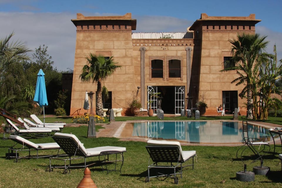 Property building, Swimming pool