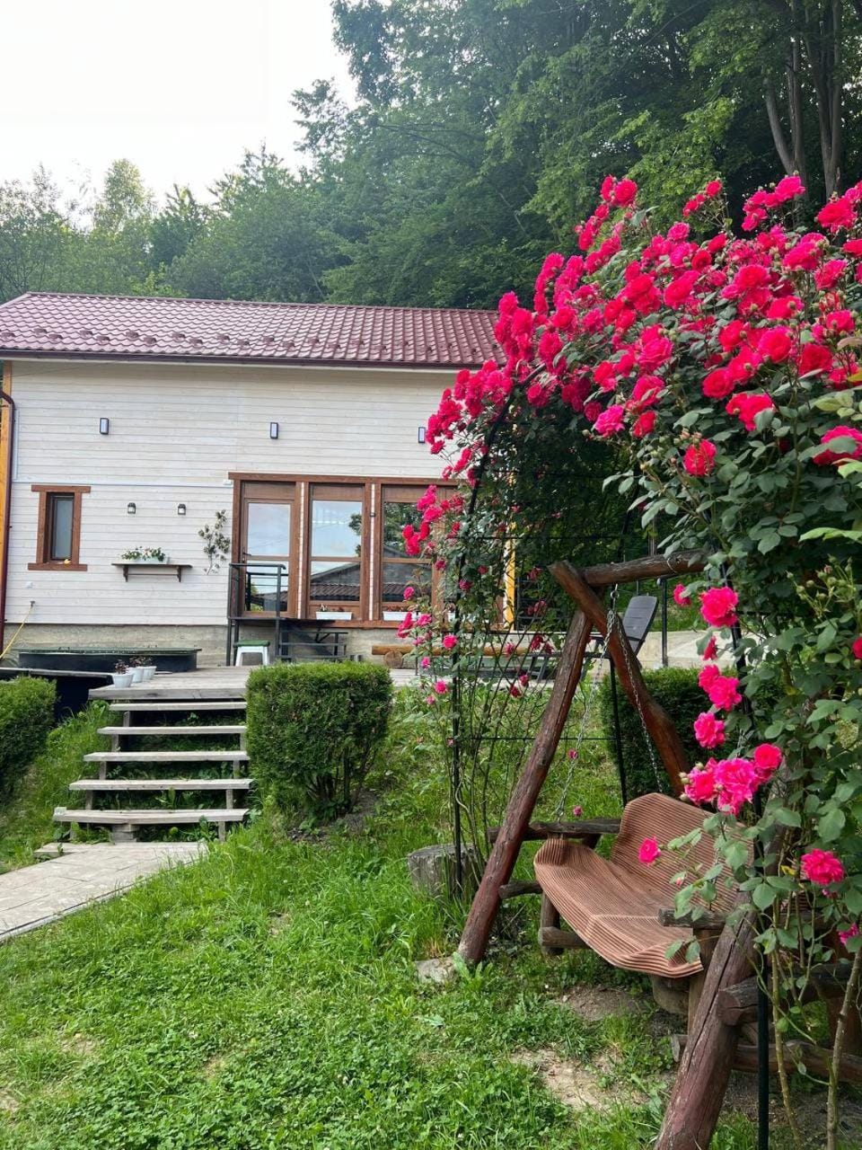 Property building, Spring, Day, Garden, Garden view