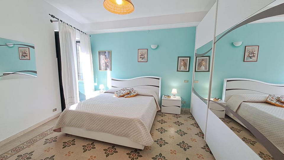 Sky Apartment by Casa in mente Apartment in Cefalu