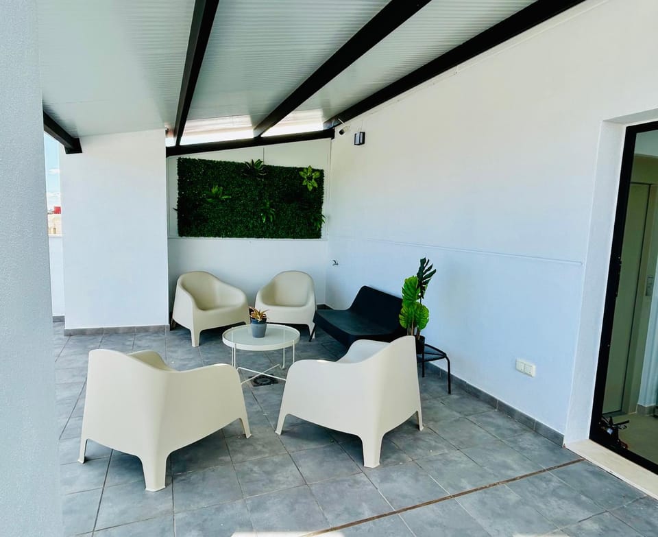 Balcony/Terrace, Living room