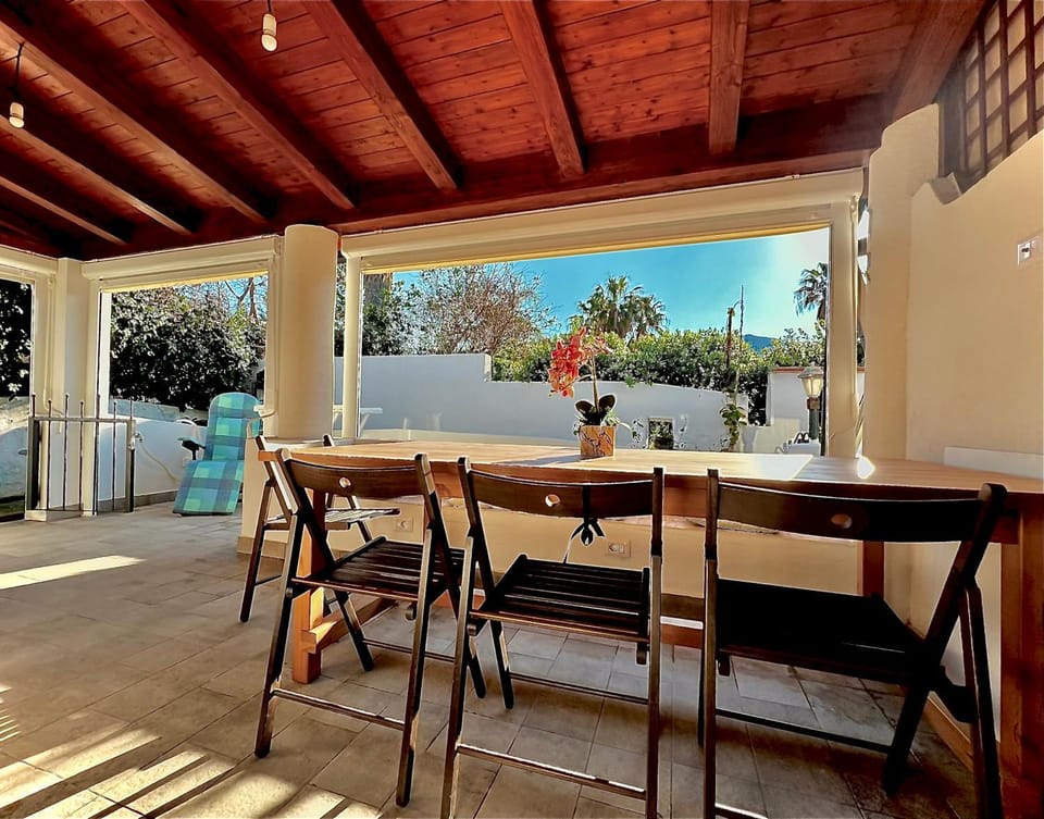 Property building, Patio, Day