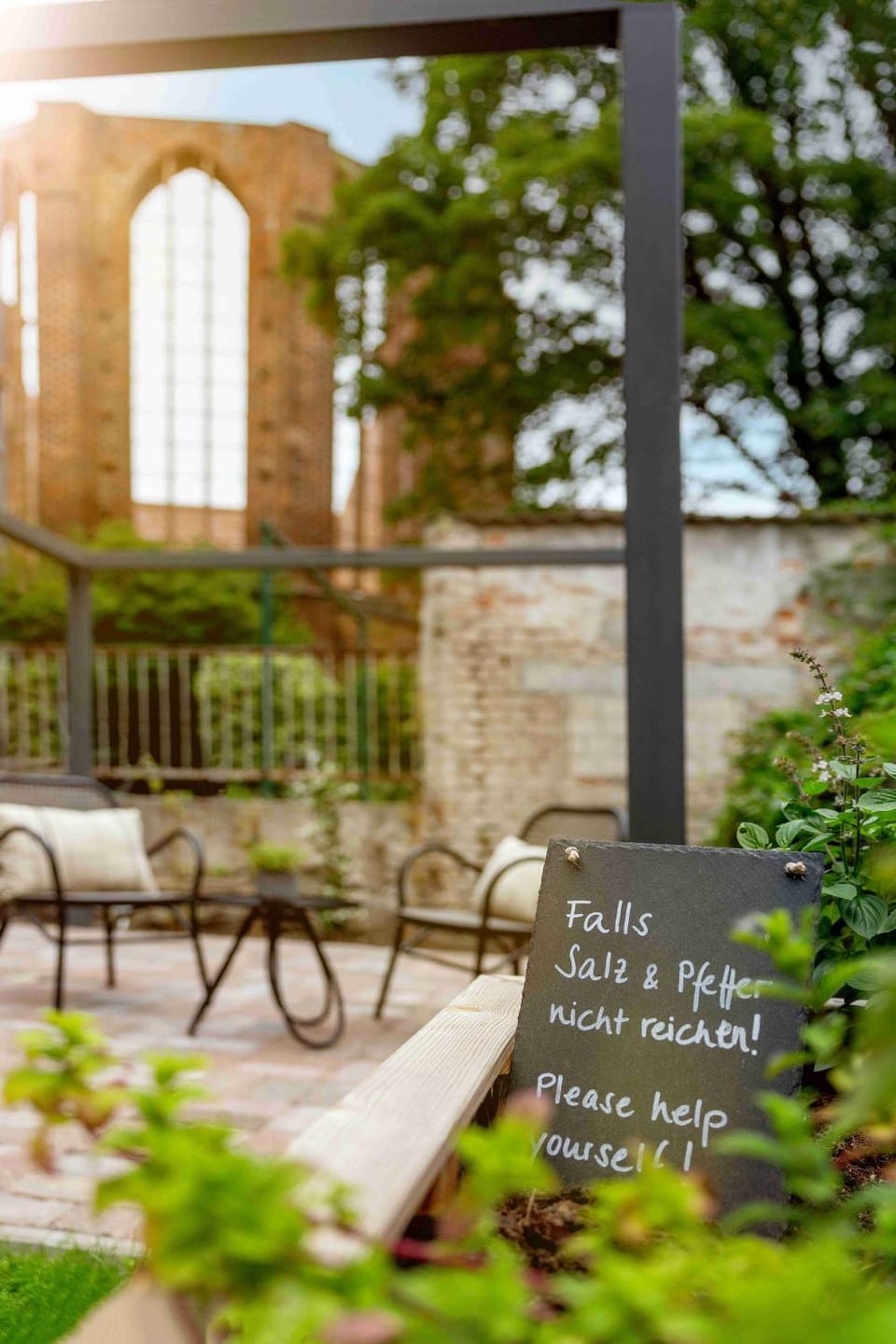 Patio, Day, Garden, Garden view