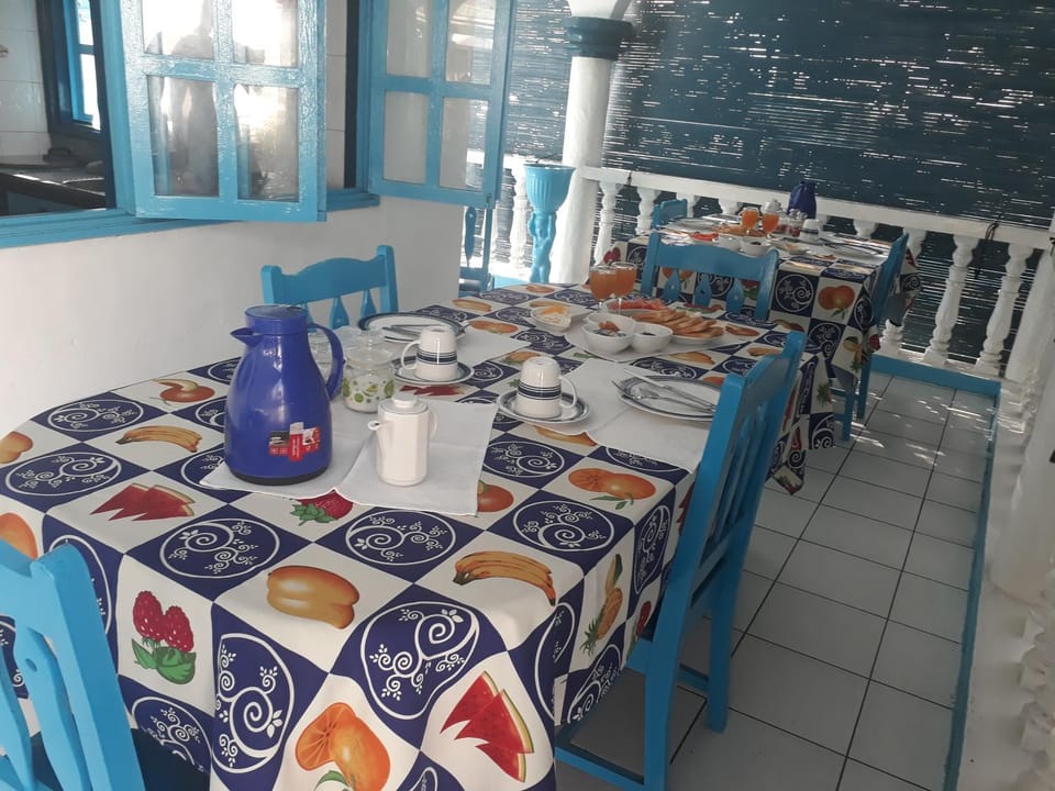 Dining area, Breakfast
