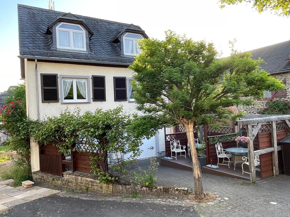 Property building, Balcony/Terrace